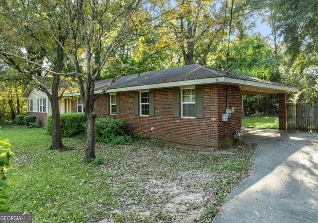 Photo 3 of Single family home for sale at 607 Hardeman Ave, Fort Valley, GA 31030 | MLS# 10853242 | Listing updated on 2026-09-25