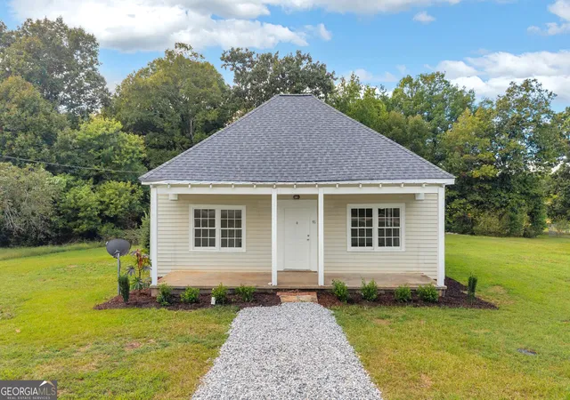 Photo 1 of Sale Pending at 91 Sunset Dr, Hartwell, GA 30643 | MLS# 10852239 | Listing updated on 2026-09-30