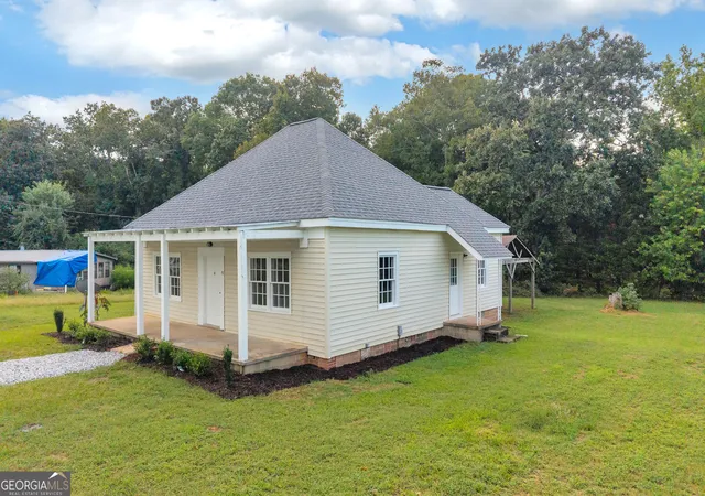 Photo 2 of Sale Pending at 91 Sunset Dr, Hartwell, GA 30643 | MLS# 10852239 | Listing updated on 2026-09-30
