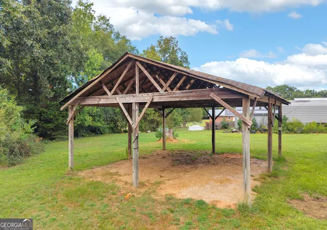 Photo 4 of Sale Pending at 91 Sunset Dr, Hartwell, GA 30643 | MLS# 10852239 | Listing updated on 2026-09-30