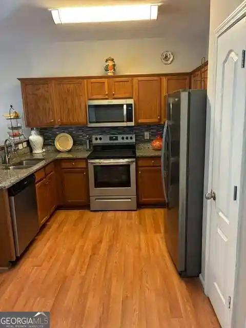 Photo 3 of Single family home for sale at 186 NE Hawthorn Dr, Dallas, GA 30132 | MLS# 10880655 | Listing updated on 2026-10-29