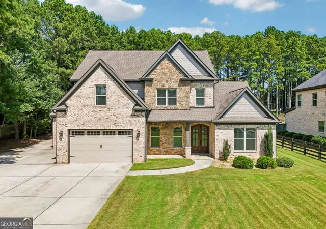 Photo 2 of Single family home for sale at 1982 Old Peachtree Rd Ne, Lawrenceville, GA 30043 | MLS# 10842124 | Listing updated on 2026-09-18