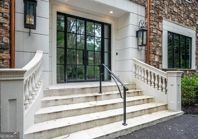 Photo 2 of Mansion for sale at 1710 Adams Dr Sw, Atlanta, GA 30311 | MLS# 10843918 | Listing updated on 2026-09-11