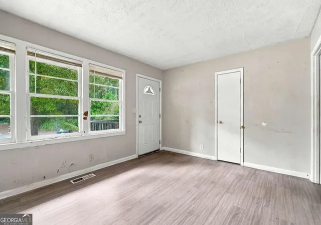 Photo 4 of Multi family home for sale at 4374 Lincoln Jones Rd, Ellenwood, GA 30294 | MLS# 10853362 | Listing updated on 2026-09-25