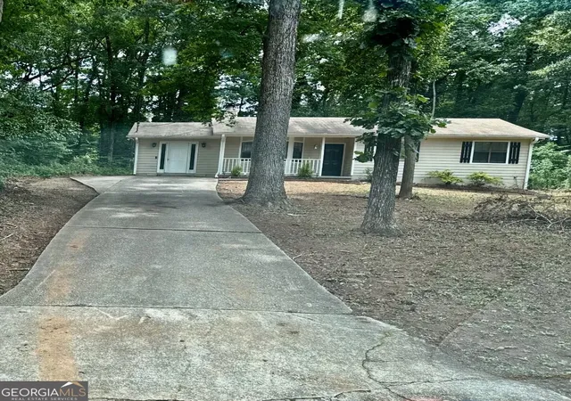Photo 17 of Single family home for sale at 108 Hilltop Cir, Stockbridge, GA 30281 | MLS# 10838008 | Listing updated on 2026-09-13