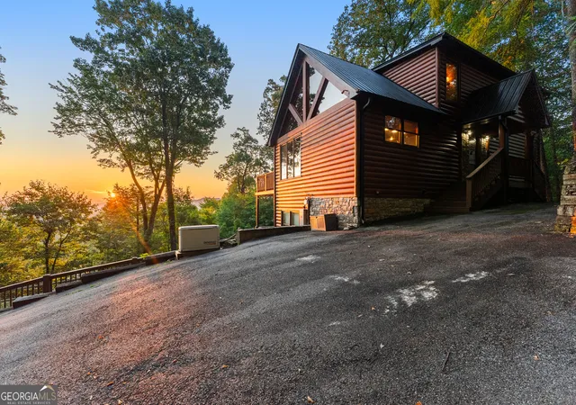 Photo 3 of Single family home for sale at 144 Point Of View, Blue Ridge, GA 30513 | MLS# 10838952 | Listing updated on 2026-09-17