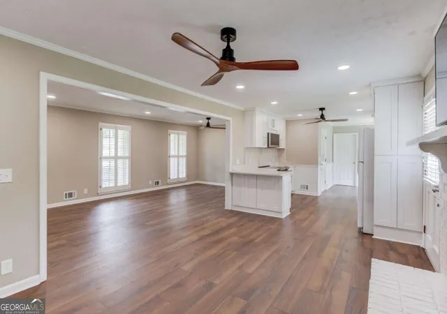 Photo 3 of Single family home for sale at 4461 S Roberts Dr, Sugar Hill, GA 30518 | MLS# 10837128 | Listing updated on 2026-09-15