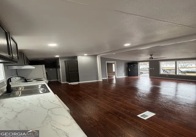 Photo 3 of Manufactured home for sale at 17 Club Cir, Ellenwood, GA 30294 | MLS# 10837251 | Listing updated on 2026-09-15