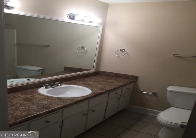 Photo 4 of Multi family home for sale at 2076 Campfire Dr, Riverdale, GA 30296 | MLS# 10840647 | Listing updated on 2026-09-28