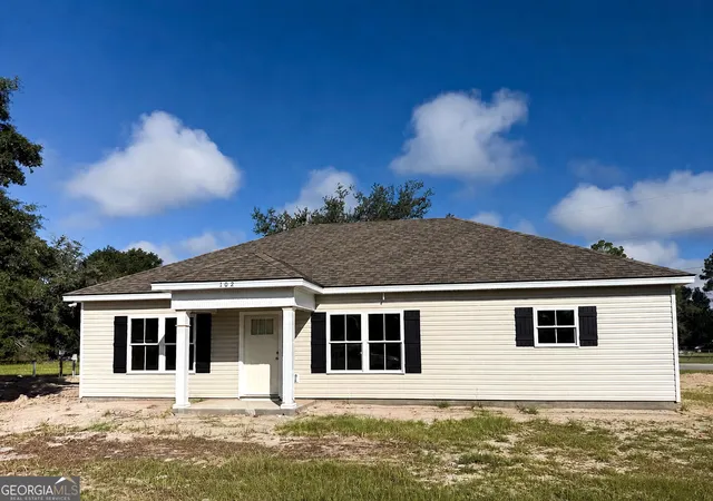 Photo 1 of Sale Pending at 102 Ohoopee St, Reidsville, GA 30453 | MLS# 10763368 | Listing updated on 2026-09-14