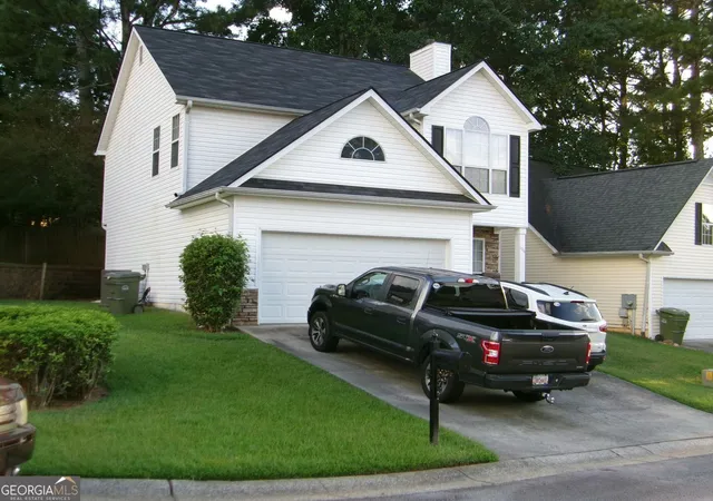 Photo 2 of Single family home for sale at 106 Turtle Pointe Dr, Carrollton, GA 30116 | MLS# 10841403 | Listing updated on 2026-09-09