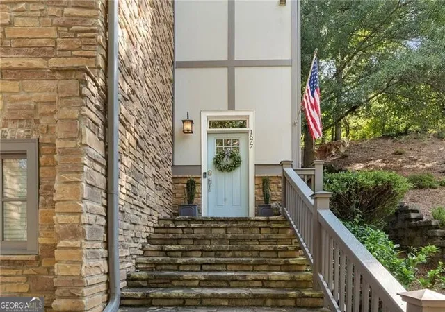 Photo 2 of Townhouse for sale at 1677 Duncan Dr NW, Atlanta, GA 30318 | MLS# 10843284 | Listing updated on 2026-09-10