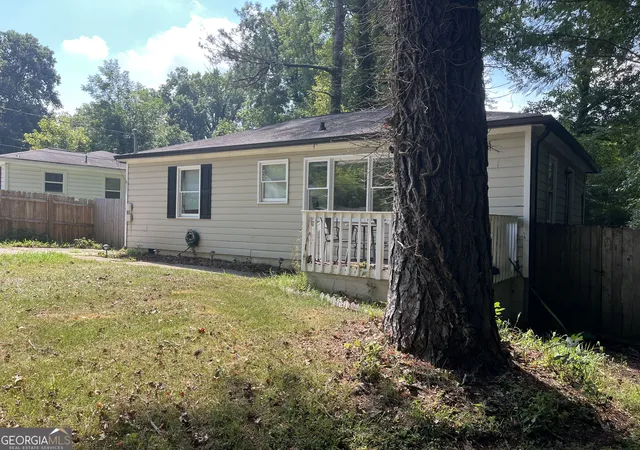 Photo 3 of Single family home for sale at 1133 Mable St Sw, Mableton, GA 30126 | MLS# 10831632 | Listing updated on 2026-09-24