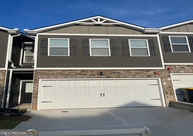 Townhouse for sale at 11538 Kimberly Way, Hampton, GA 30228 | MLS# 10845267