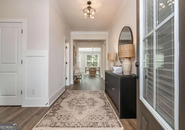 Photo 4 of Single family home for sale at 5570 Overview Dr, Flowery Branch, GA 30542 | MLS# 10841863 | Listing updated on 2026-09-22