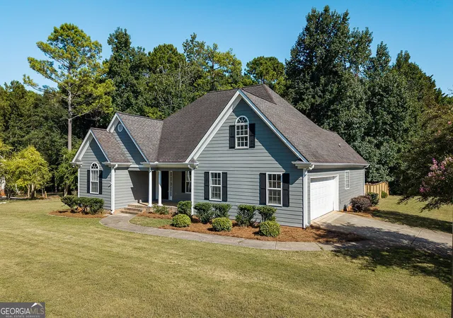 Photo 2 of Single family home for sale at 196 Whisperwood Ln, Athens, GA 30605 | MLS# 10841906 | Listing updated on 2026-09-08