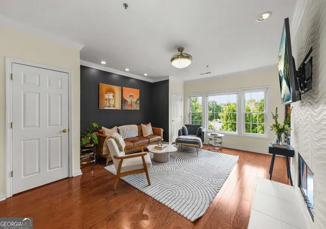Photo 2 of Condo for sale at 3636 Habersham Rd Nw #2404, Atlanta, GA 30305 | MLS# 10840381 | Listing updated on 2026-09-10