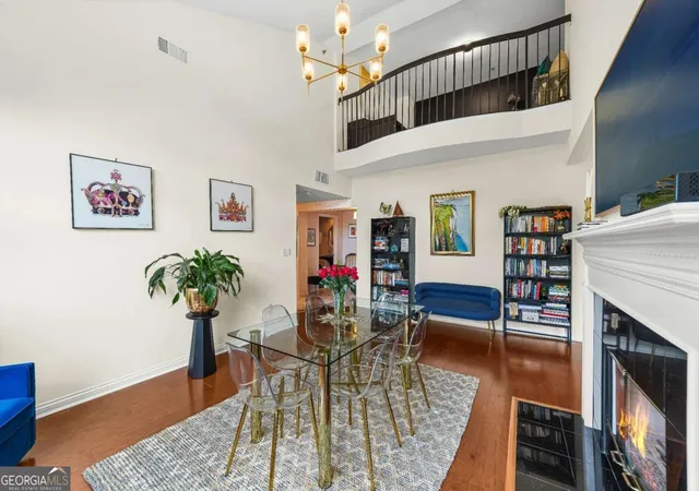 Listing Photo 5 - Condo for sale in building located at 3636 Habersham Rd Nw, Atlanta, GA 30305 - Unit #2404