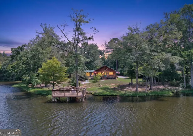 Photo 2 of Sale Pending at 180 Towaliga Lake Dr, Jackson, GA 30233 | MLS# 10838704 | Listing updated on 2026-09-11