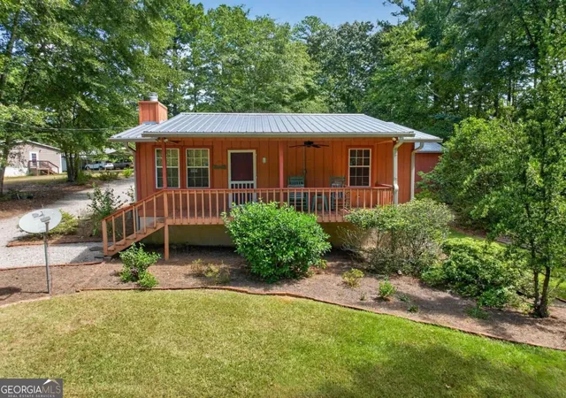 Photo 1 of Sale Pending at 923 Crooked Crk Rd, Eatonton, GA 31024 | MLS# 10844497 | Listing updated on 2026-09-16