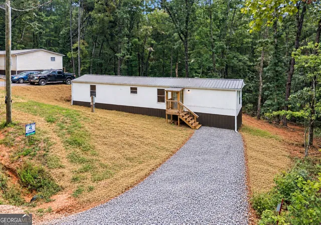 Photo 2 of Manufactured home for sale at 276 Fern Valley Trl, Clarkesville, GA 30523 | MLS# 10840858 | Listing updated on 2026-09-15