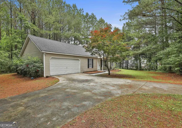 Photo 3 of Single family home for sale at 59 Carmel Rd, Senoia, GA 30276 | MLS# 10841410 | Listing updated on 2026-09-10