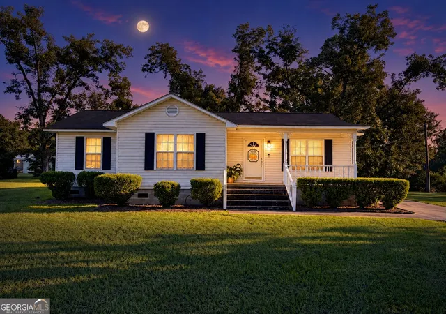 Photo 2 of Single family home for sale at 224 North Ave, Adrian, GA 31002 | MLS# 10840793 | Listing updated on 2026-09-28