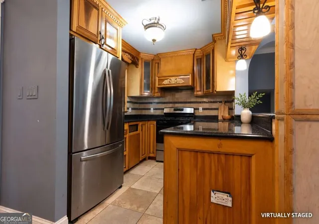 Photo 4 of Single family home for sale at 544 Smyrna Powder Springs Rd SW, Marietta, GA 30060 | MLS# 10844807 | Listing updated on 2026-09-14
