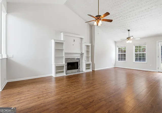 Photo 3 of Sale Pending at 3641 Coveside Ct, Loganville, GA 30052 | MLS# 10848694 | Listing updated on 2026-10-08