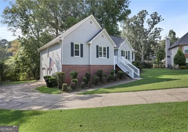 Photo 2 of Single family home for sale at 3347 Conley Downs Dr, Powder Springs, GA 30127 | MLS# 10847637 | Listing updated on 2026-09-24