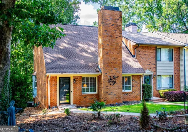 Photo 3 of Single family home for sale at 122 Mill Strm, Carrollton, GA 30117 | MLS# 10843735 | Listing updated on 2026-09-24