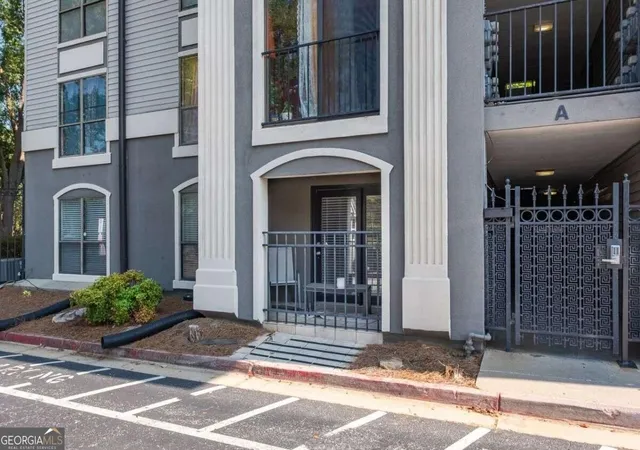 Photo 3 of Condo for sale at 2657 Lenox Rd Ne #A-1, Atlanta, GA 30324 | MLS# 10842330 | Listing updated on 2026-10-07