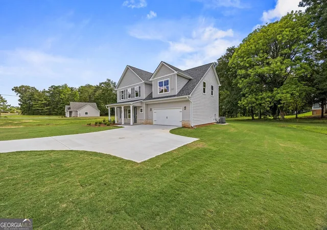 Photo 3 of Single family home for sale at 254 Crumbley Rd, Mcdonough, GA 30252 | MLS# 10836876 | Listing updated on 2026-09-15