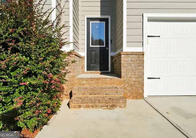 Photo 3 of Single family home for sale at 337 Daffodil Dr, Temple, GA 30179 | MLS# 10842061 | Listing updated on 2026-09-12