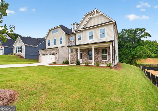 Photo 3 of Single family home for sale at 151 Cedar Crst Ln, Dawsonville, GA 30534 | MLS# 10837936 | Listing updated on 2026-10-18
