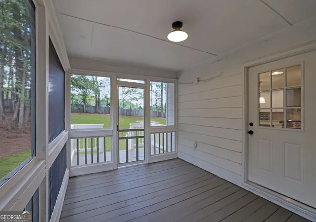 Photo 3 of Single family home for sale at 302 Hickory Ln, Canton, GA 30115 | MLS# 10838564 | Listing updated on 2026-09-16