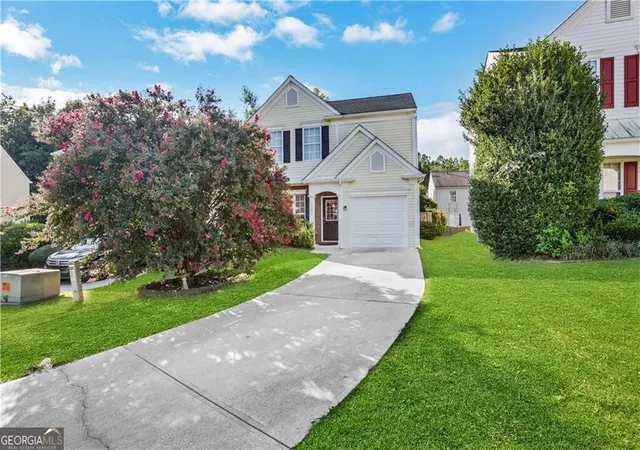 Photo 2 of Single family home for sale at 1671 Leyland Dr Nw, Kennesaw, GA 30152 | MLS# 10842441 | Listing updated on 2026-09-09