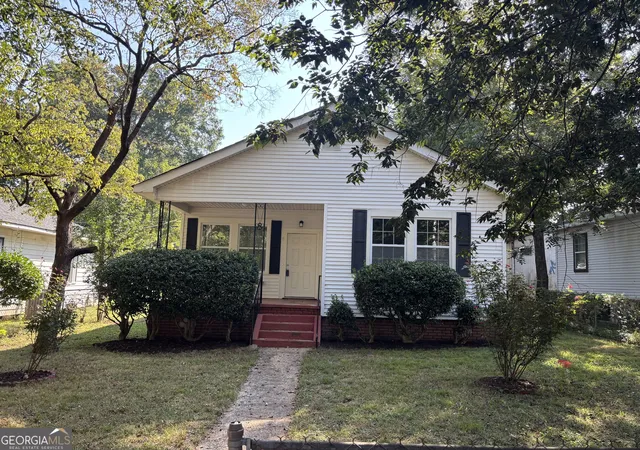 Photo 2 of Single family home for sale at 8 Akron St, Cartersville, GA 30120 | MLS# 10837873 | Listing updated on 2026-10-04