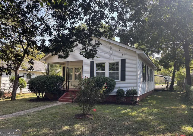 Photo 3 of Single family home for sale at 8 Akron St, Cartersville, GA 30120 | MLS# 10837873 | Listing updated on 2026-10-04