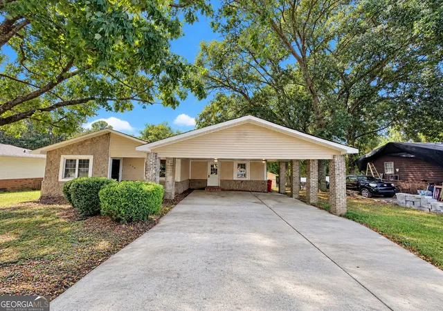 Photo 1 of Single family home for sale at 209 Scarborough Rd, Centerville, GA 31028 | MLS# 10842298 | Listing updated on 2026-09-09