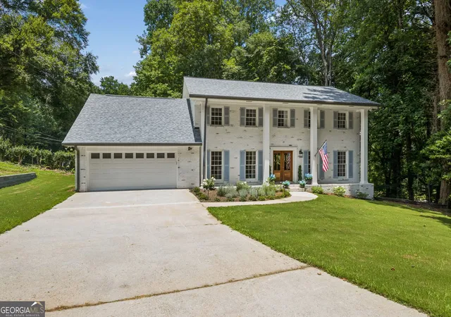 Photo 2 of Single family home for sale at 2034 Starfire Dr Ne, Atlanta, GA 30345 | MLS# 10839782 | Listing updated on 2026-09-17