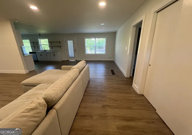 Photo 3 of Single family home for sale at 517 E Boyd Rd, Hogansville, GA 30230 | MLS# 10808391 | Listing updated on 2026-09-17