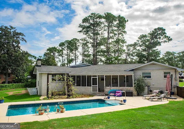 Photo 2 of Single family home for sale at 460 S College St, Metter, GA 30439 | MLS# 10815788 | Listing updated on 2026-09-04