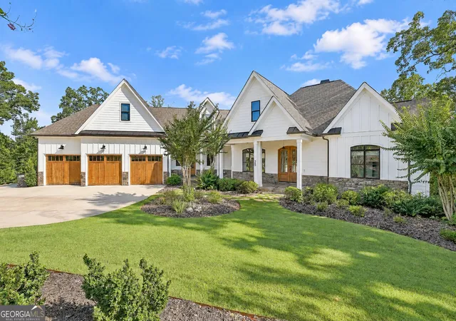Photo 1 of Mansion for sale at 25 Paragon Point, Newnan, GA 30265 | MLS# 10850042 | Listing updated on 2026-10-05