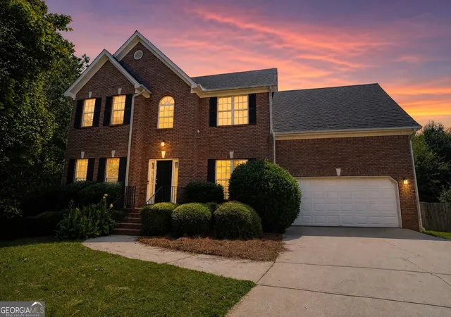 Photo 1 of Sale Pending at 2740 Lake Cmns Ct, Snellville, GA 30078 | MLS# 10840449 | Listing updated on 2026-09-15