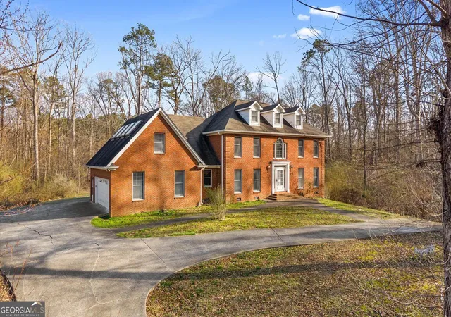 Photo 2 of Single family home for sale at 1444 Thrasher Hills, Dalton, GA 30721 | MLS# 10842394 | Listing updated on 2026-09-23