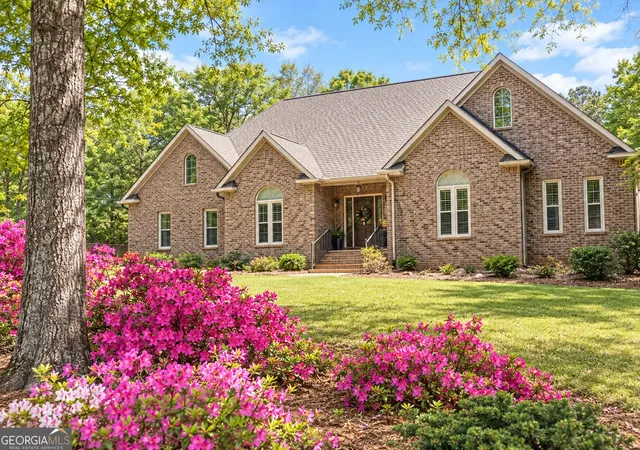 Photo 1 of Single family home for sale at 381 Hickory Ridge Rd, Jackson, GA 30233 | MLS# 10820452 | Listing updated on 2026-09-20