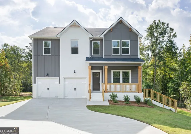 Photo 1 of Single family home for sale at 302 Hudson Ct, Jackson, GA 30233 | MLS# 10790198 | Listing updated on 2026-10-01