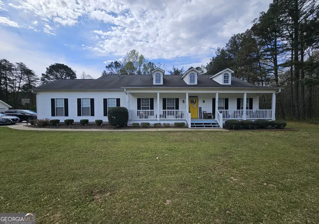 Photo 1 of Single family home for sale at 17 Goodwyn Rd, Newnan, GA 30265 | MLS# 10842913 | Listing updated on 2026-10-04