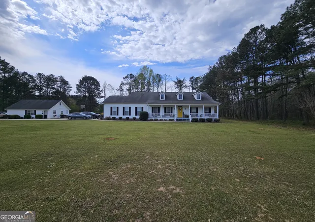 Photo 3 of Single family home for sale at 17 Goodwyn Rd, Newnan, GA 30265 | MLS# 10842913 | Listing updated on 2026-10-04